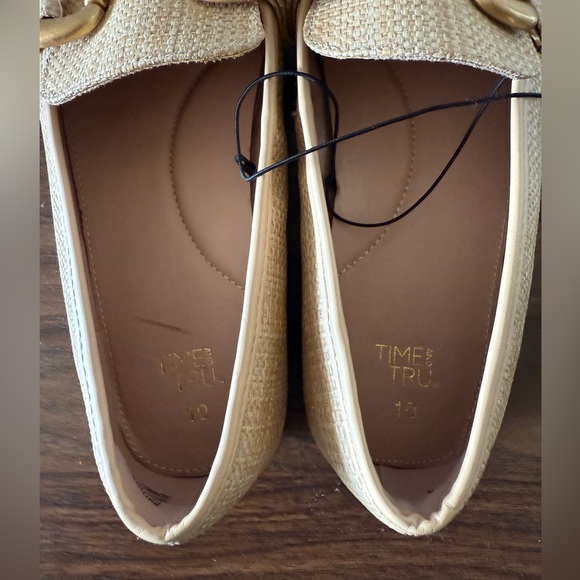 NWT Time and Tru Women's Faux Raffia Slip On Gold Buckle Loafers Flats Size 10 - Picture 5 of 7